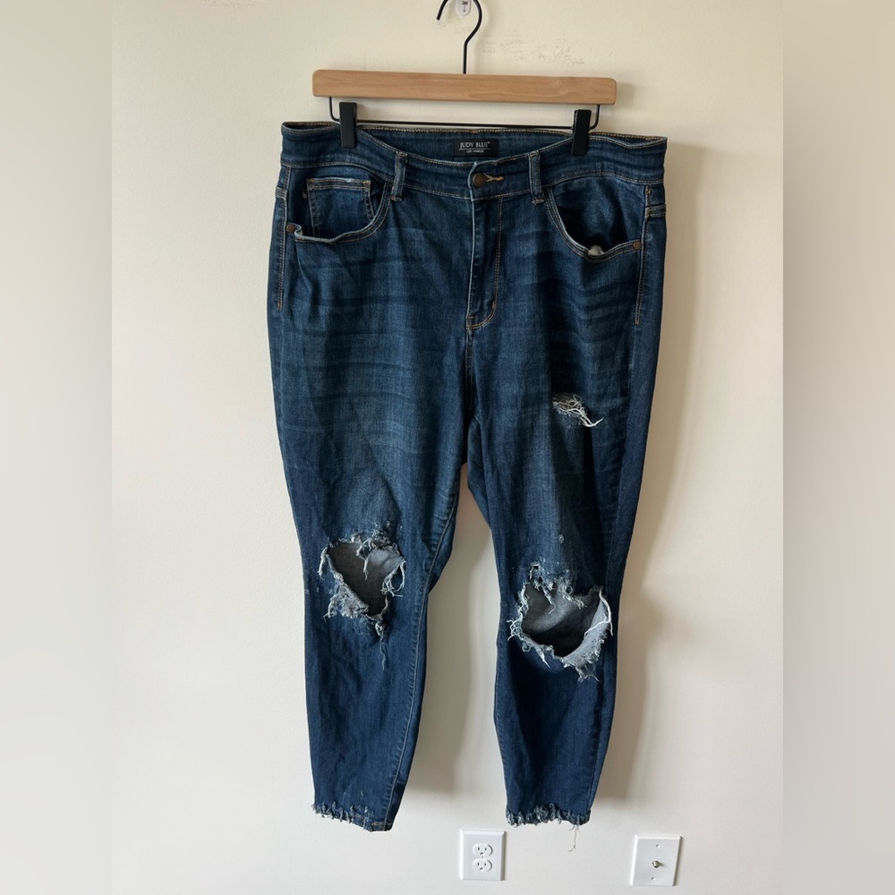 Judy Blue Dark Distressed Boyfriend Jeans